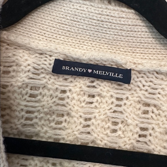 Brandy Melville Eva wool heavy cable knit cardigan sweater cream - Picture 6 of 6